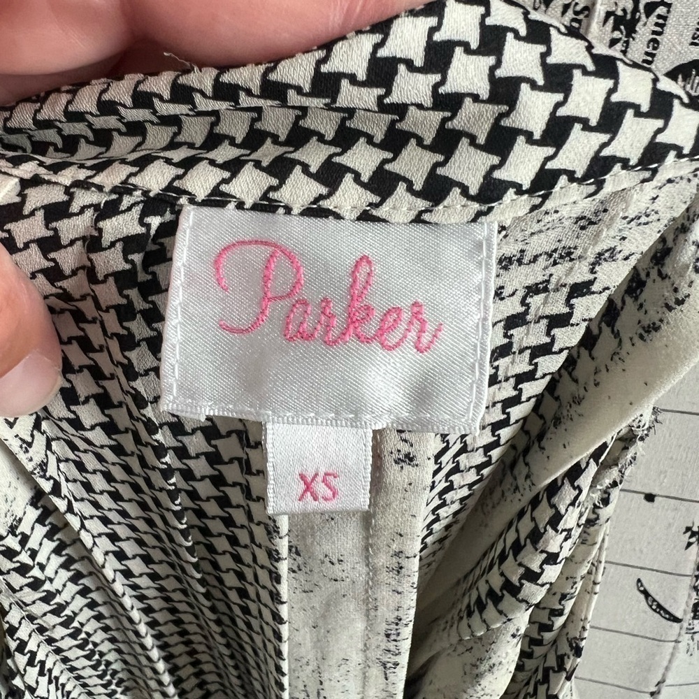 7 for $30 Parker Long Sleeve Blouse - Picture 7 of 8